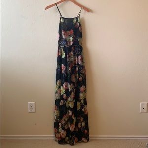 Flowy floral maxi dress